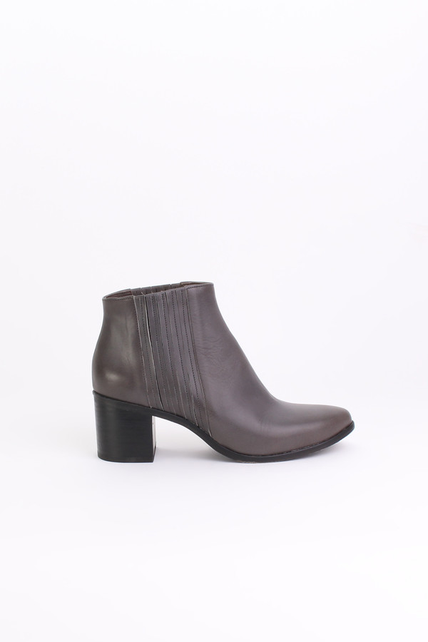 Coclico Zag bootie in grey Coclico Zag bootie in grey