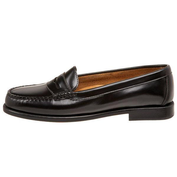 Bass Wayfarers / Black Loafers Bass Wayfarers / Black Loafers