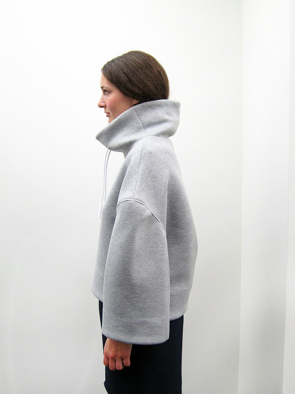 Andrea Jiapei Li Oversized Turtleneck Sweatshirt Andrea Jiapei Li Oversized Turtleneck Sweatshirt