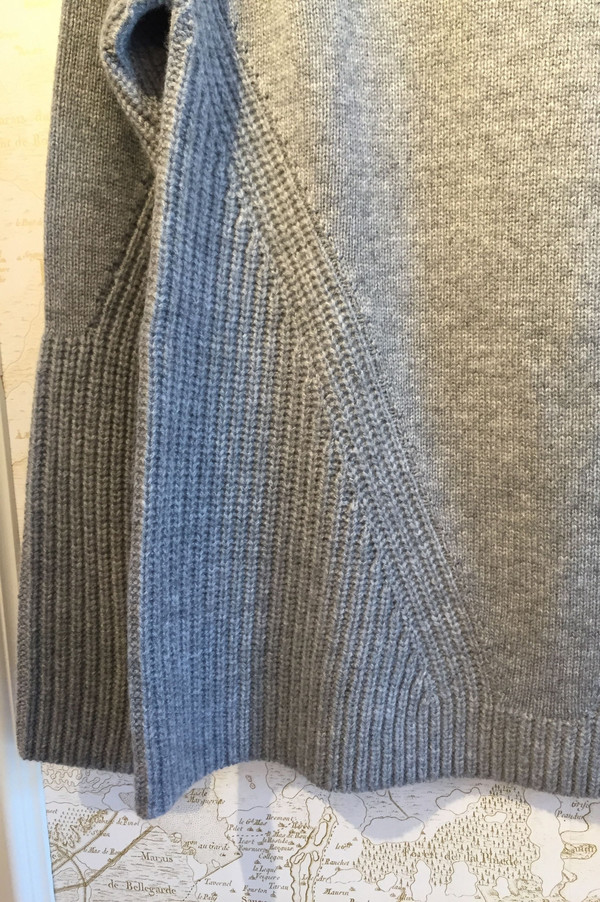 Allude A-line cashmere sweater Allude A-line cashmere sweater