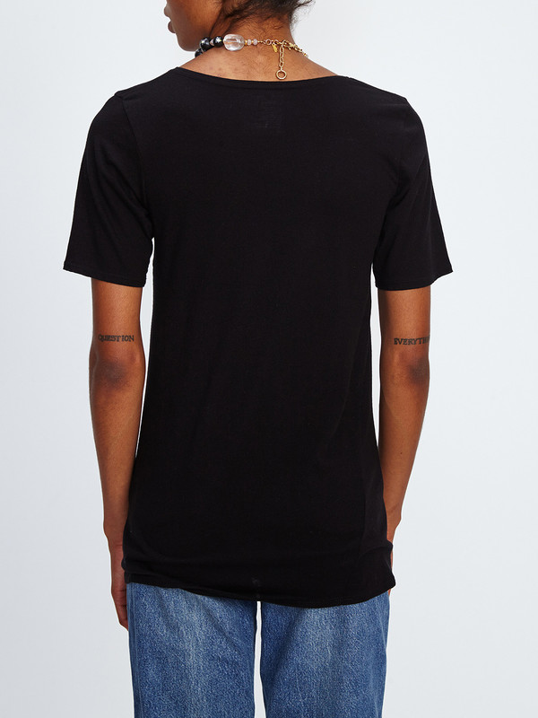 KOWTOW V TEE KOWTOW V TEE