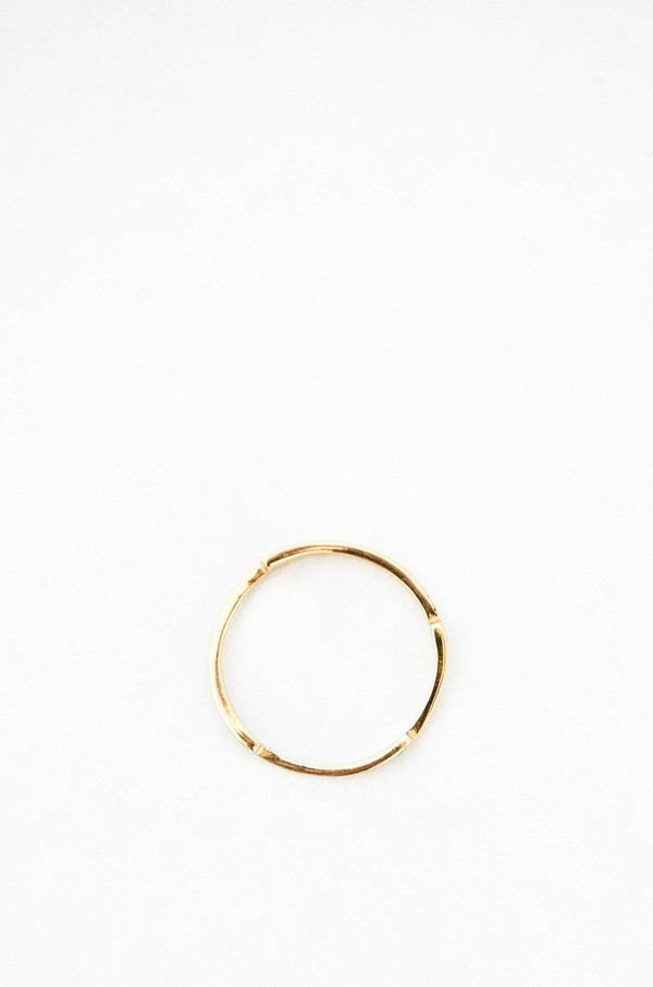 T.Kahres 10kt Gold Razor Stack White Diamond Ring T.Kahres 10kt Gold Razor Stack White Diamond Ring