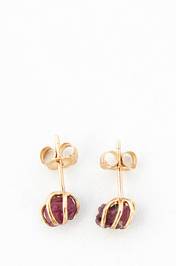 T.Kahres Ruby Rough Cage Studs T.Kahres Ruby Rough Cage Studs