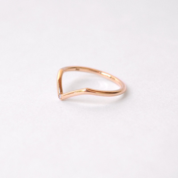 Mociun Mini Peak Band with White Diamond Mociun Mini Peak Band with White Diamond