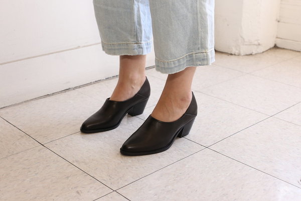 Intentionally Blank HERA in BLACK Intentionally Blank HERA in BLACK