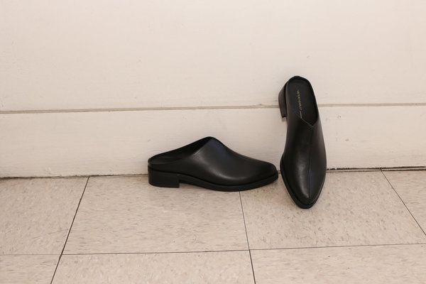 Intentionally Blank SPLIT in BLACK Intentionally Blank SPLIT in BLACK