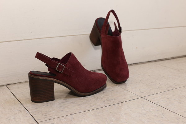 Intentionally Blank HONCHO in BURGUNDY SUEDE Intentionally Blank HONCHO in BURGUNDY SUEDE