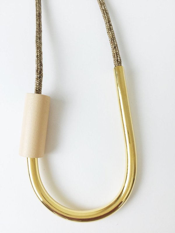 Maslo Jewelry Tipping Point Necklace - Nude/Sand Maslo Jewelry Tipping Point Necklace - Nude/Sand