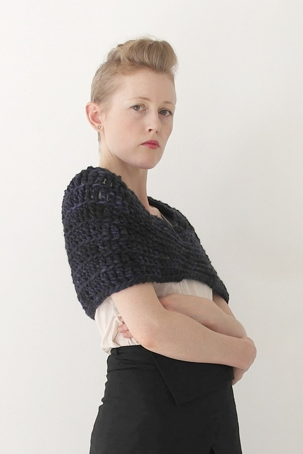 Mônom Wool Tunnel Shrug/Scarf Mônom Wool Tunnel Shrug/Scarf
