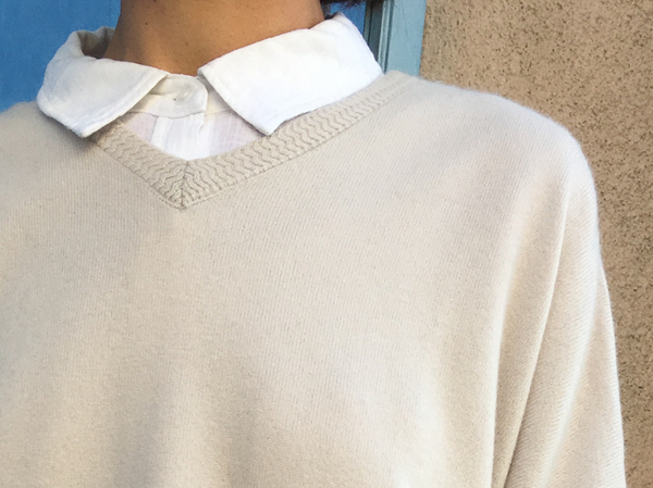 Poles V neck Poles V neck