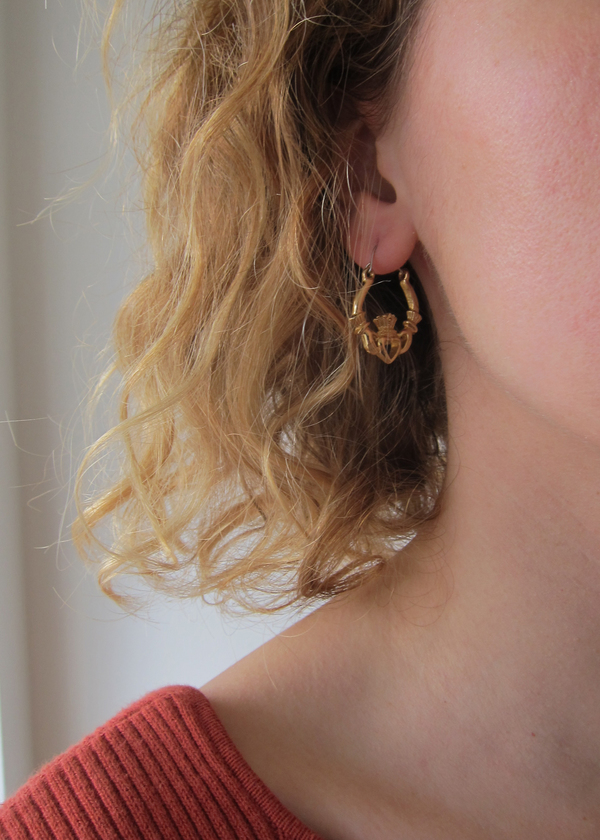 gold claddagh earrings gold claddagh earrings