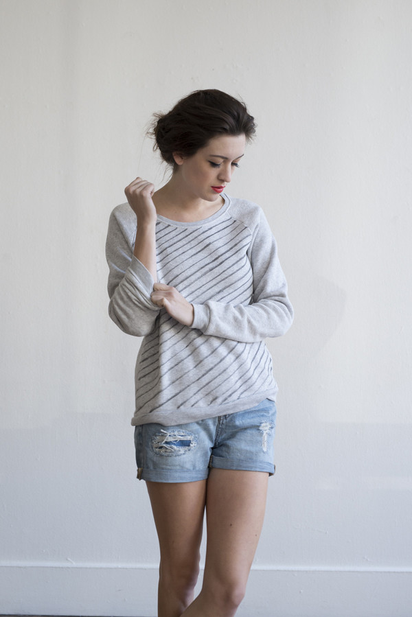 Anna Joyce - Sweatshirt Wavy Lines Anna Joyce - Sweatshirt Wavy Lines