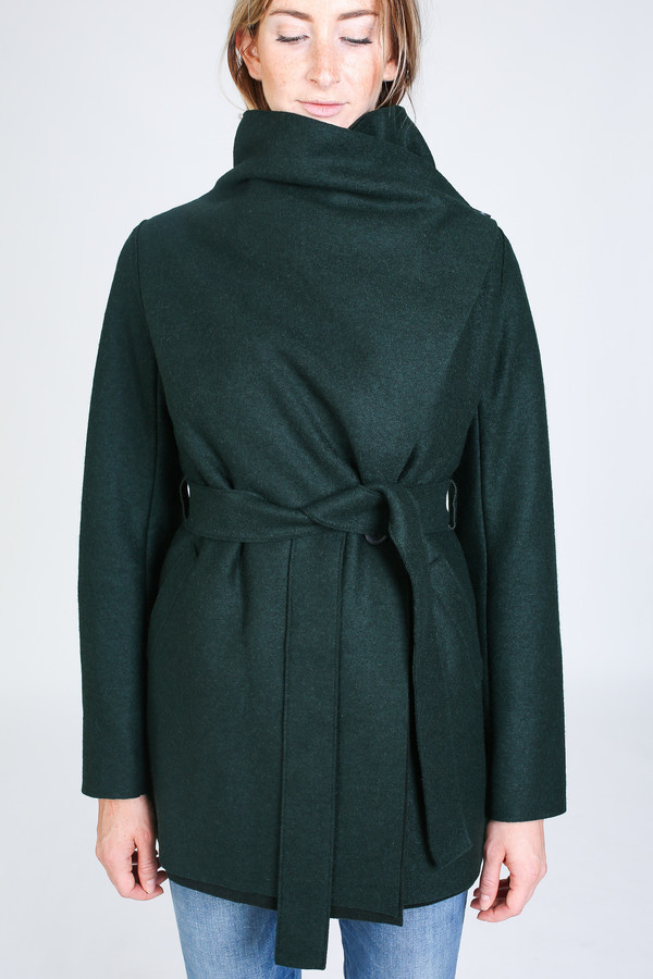 Harris Wharf London Short volcano coat in racing green Harris Wharf London Short volcano coat in racing green