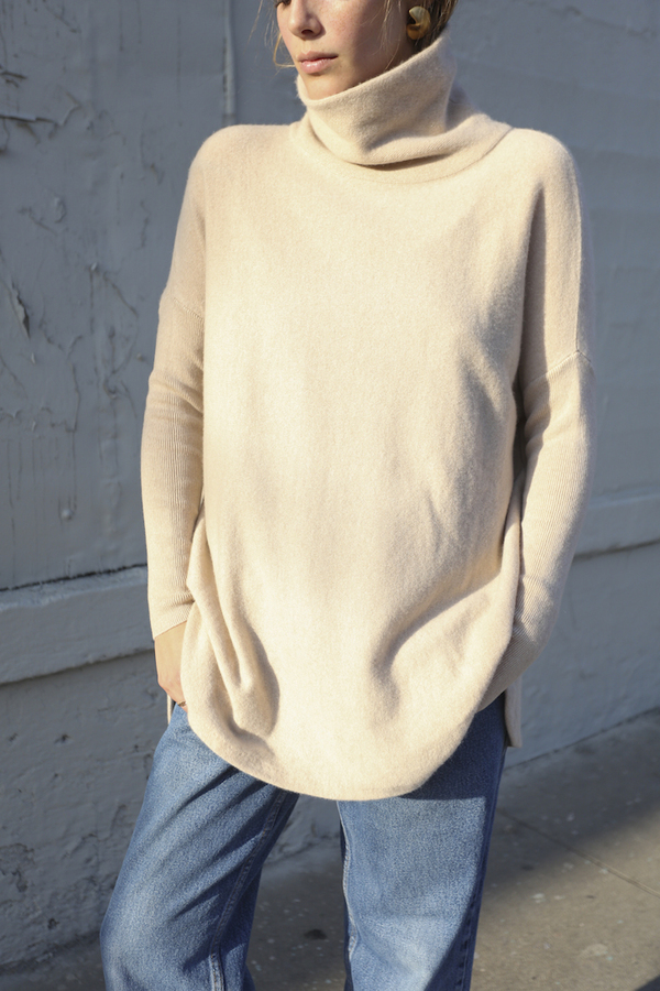 O-M Cashmere Tunic, Oat O-M Cashmere Tunic, Oat