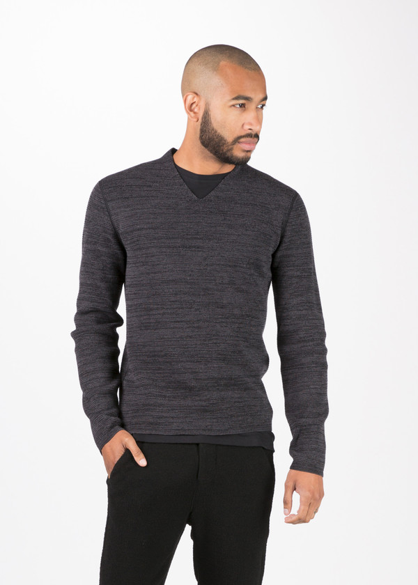 Men's Hannes Roether Temel V-Neck Pullover Men's Hannes Roether Temel V-Neck Pullover