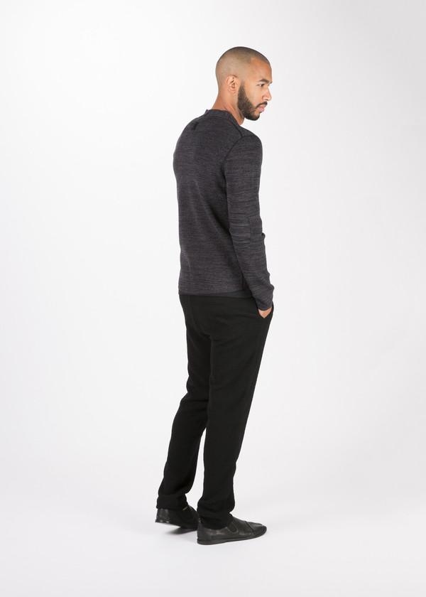 Men's Hannes Roether Temel V-Neck Pullover Men's Hannes Roether Temel V-Neck Pullover