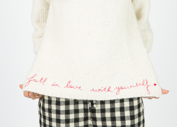 Pero Love Script Knit Sweater Pero Love Script Knit Sweater