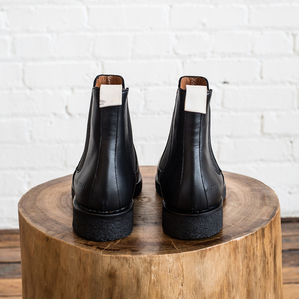 Woman by Common Projects Common Projects Chelsea in Leather Woman by Common Projects Common Projects Chelsea in Leather
