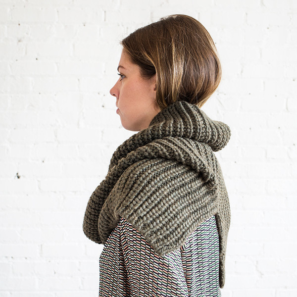 Schai Vita Snood Legion Green Schai Vita Snood Legion Green