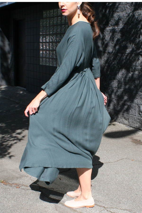 BLACK CRANE PLEATED DRESS BLACK CRANE PLEATED DRESS