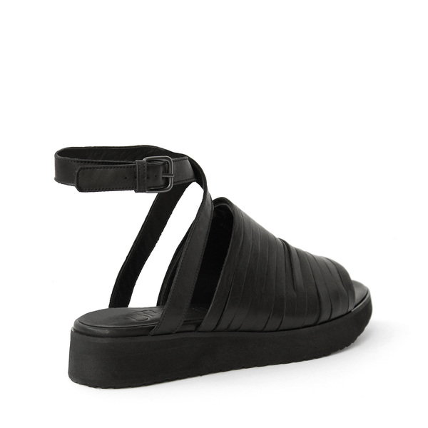 LD Tuttle The Web - Black LD Tuttle The Web - Black