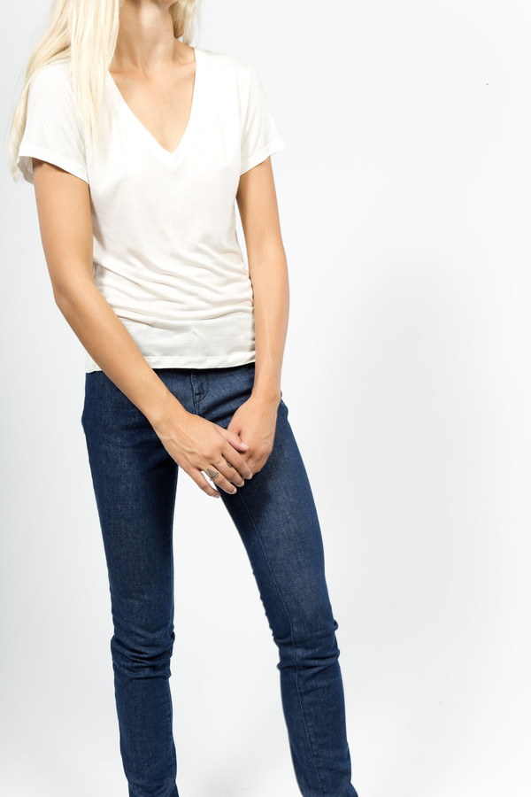 Baserange V Neck Tee Baserange V Neck Tee