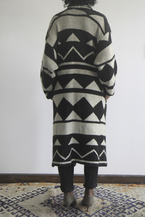 The Shudio Vintage Oversized Geometric Sweater The Shudio Vintage Oversized Geometric Sweater