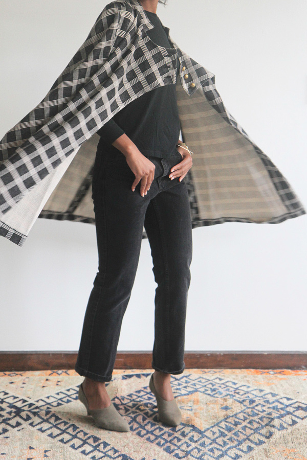 The Shudio Vintage Black and White Plaid Cape The Shudio Vintage Black and White Plaid Cape