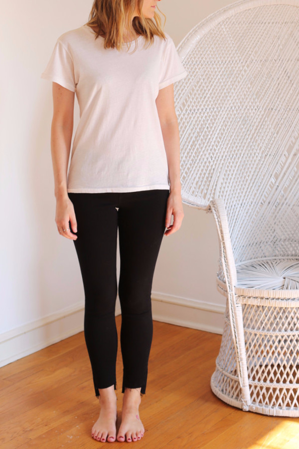 FRAME Denim Le Skinny de Jeanne Raw Staggered FRAME Denim Le Skinny de Jeanne Raw Staggered