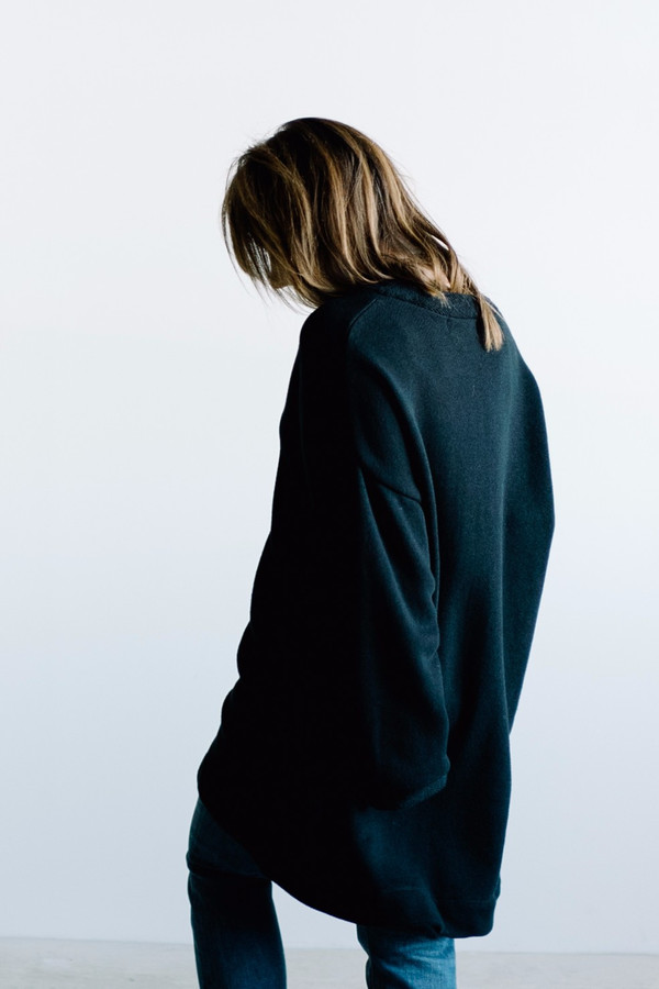 Hackwith Design House V-Neck Pullover // Black Hackwith Design House V-Neck Pullover // Black