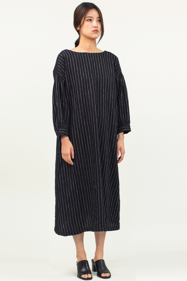 Universal Tissu Reversible Linen Dress- Black Universal Tissu Reversible Linen Dress- Black