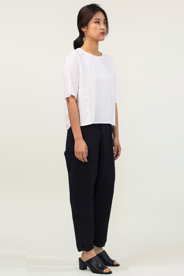Universal Tissu Pocket Crop Top- White Universal Tissu Pocket Crop Top- White