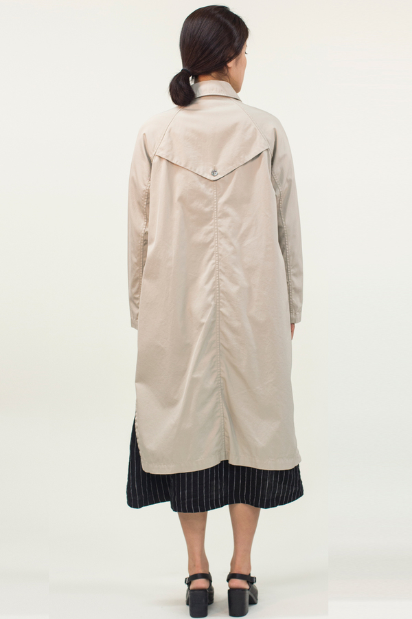 Universal Tissu Waterproof Trench Coat- Beige Universal Tissu Waterproof Trench Coat- Beige