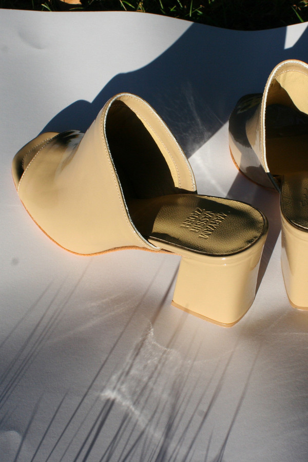 MARYAM NASSIR ZADEH PENELOPE MULE MARYAM NASSIR ZADEH PENELOPE MULE
