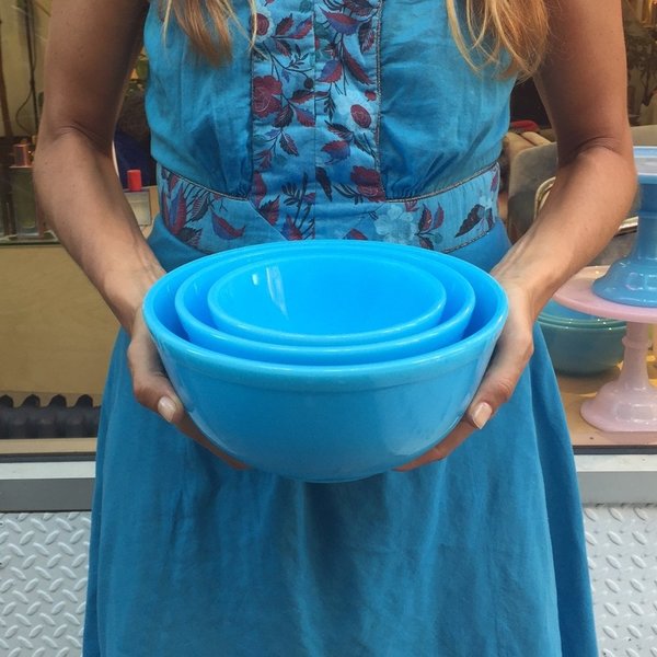 Blue Milk Glass Mixing Bowl Set Blue Milk Glass Mixing Bowl Set