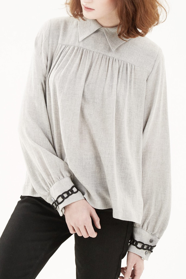 Kitsune Wool Mae Flowing Blouse I Grey Kitsune Wool Mae Flowing Blouse I Grey