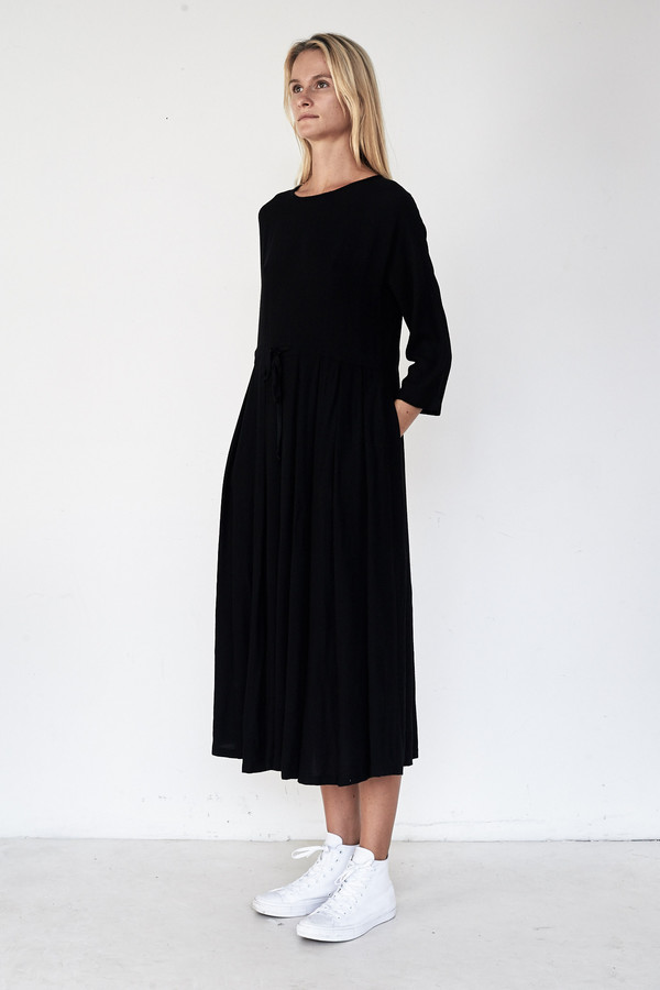 Black Crane Rayon Pleated Dress Black Crane Rayon Pleated Dress