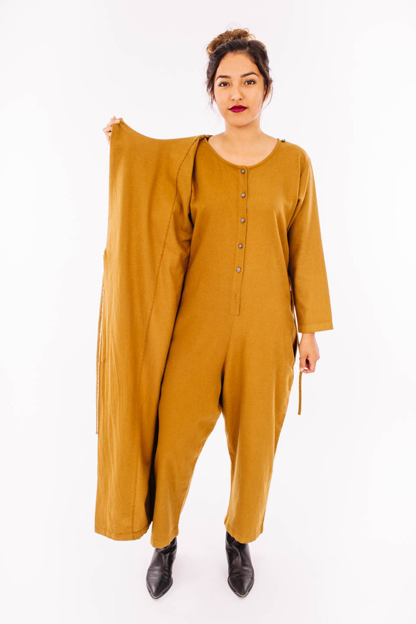 Black Crane Folding Jumper (Gold Brown) Black Crane Folding Jumper (Gold Brown)