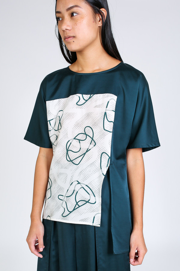 Silvae Quinn top in green Silvae Quinn top in green