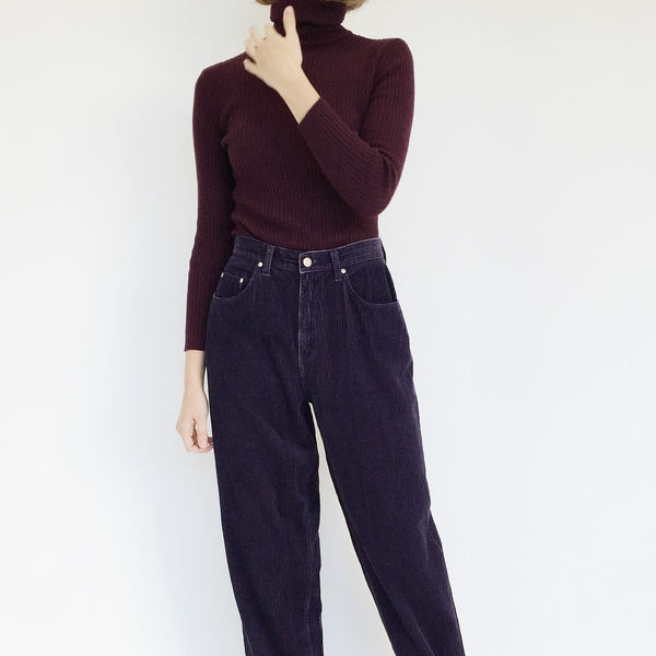 Johan Vintage Ribbed Plum Turtleneck Johan Vintage Ribbed Plum Turtleneck