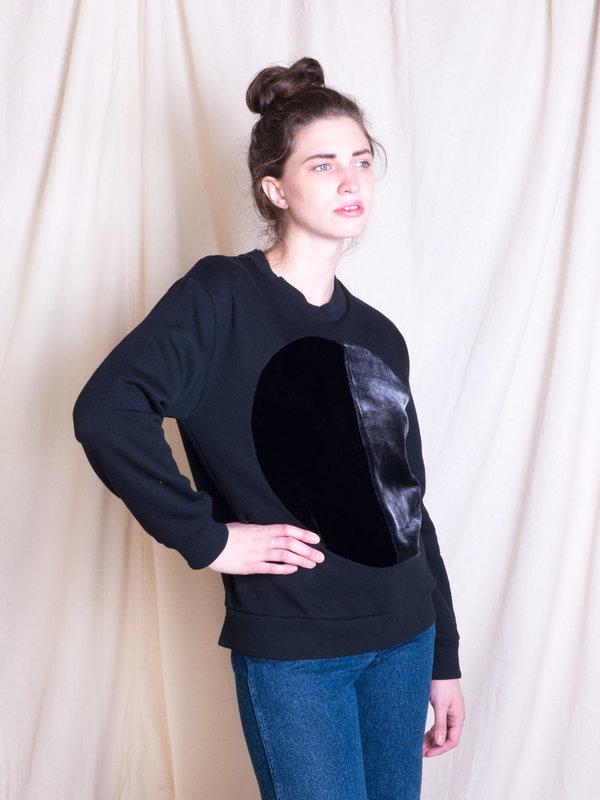 Correll Correll Black Duo Circle Sweatshirt Correll Correll Black Duo Circle Sweatshirt