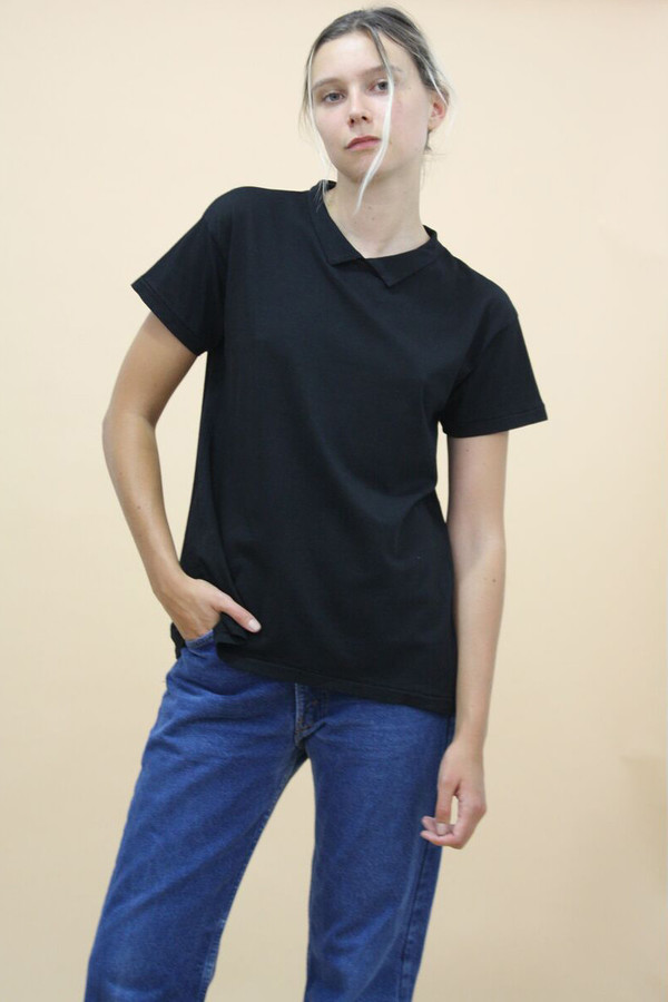 Calder Blake Ines Collar Tee Calder Blake Ines Collar Tee