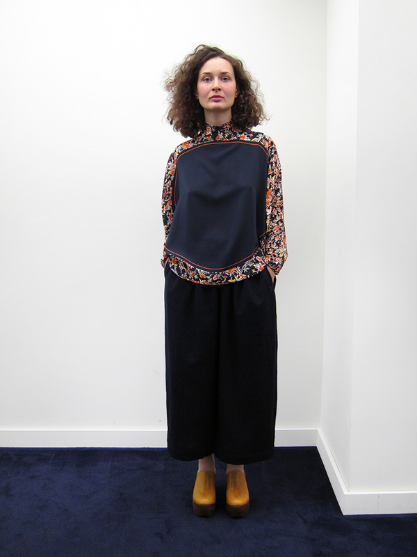 Anntian Circle Top, A Anntian Circle Top, A
