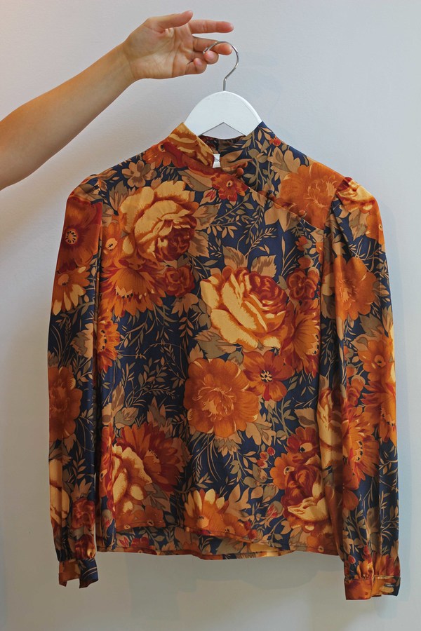 Hey Jude Vintage Floral Motif Longsleeve Hey Jude Vintage Floral Motif Longsleeve