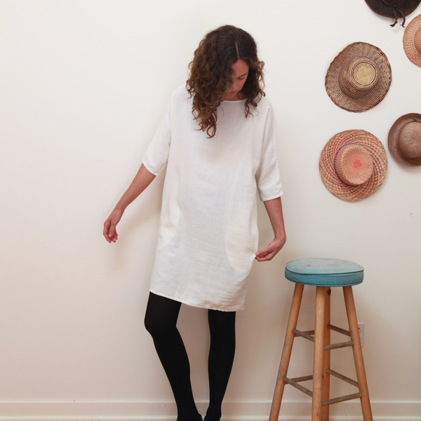 Me & Arrow Dolman 3/4 Sleeve Dress Off White Me & Arrow Dolman 3/4 Sleeve Dress Off White