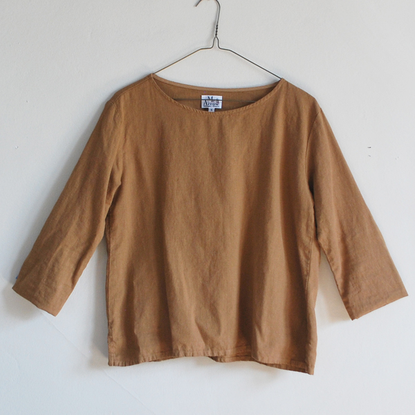 Me & Arrow Basic top - Apple Cinnamon Me & Arrow Basic top - Apple Cinnamon