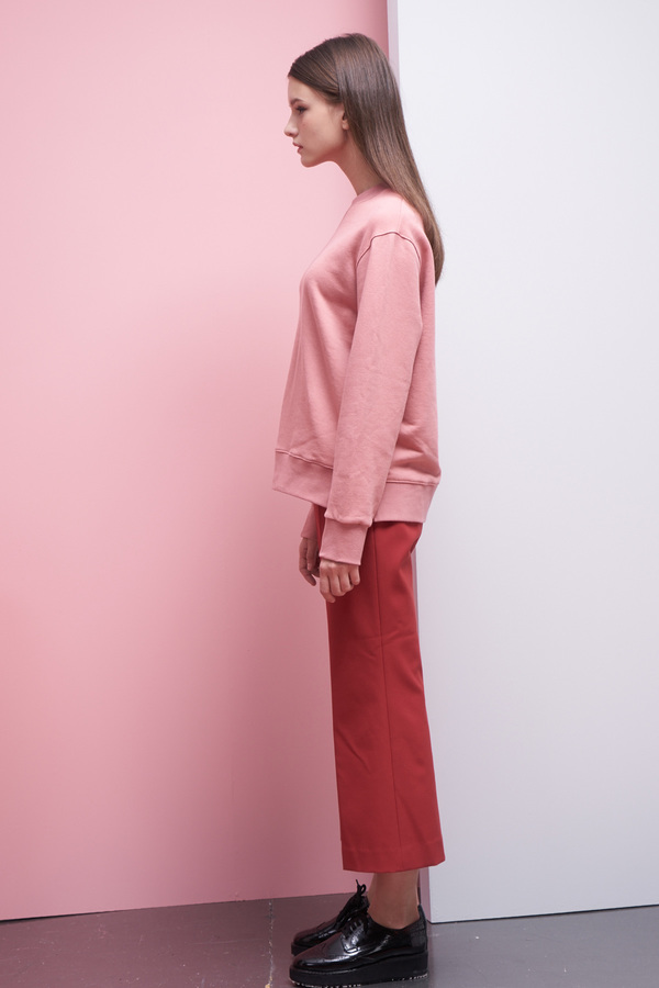 LOOKAST Basic Sweatshirt- Pink LOOKAST Basic Sweatshirt- Pink