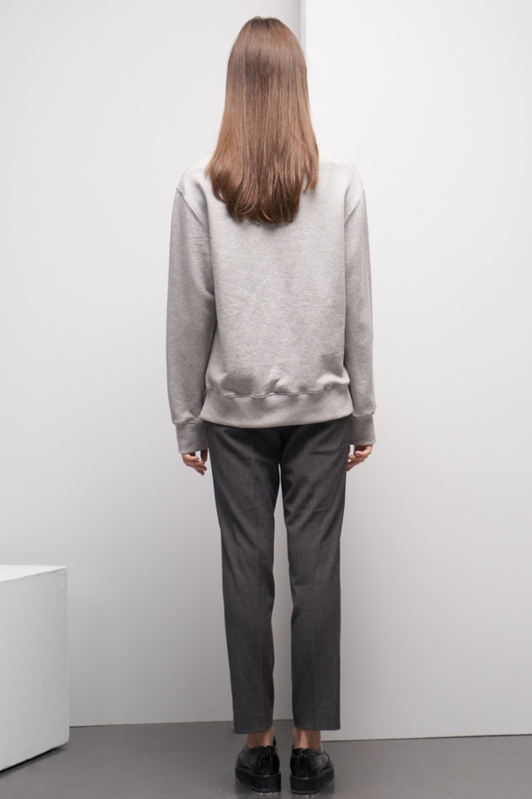 LOOKAST Basic Sweatshirt- Gray LOOKAST Basic Sweatshirt- Gray