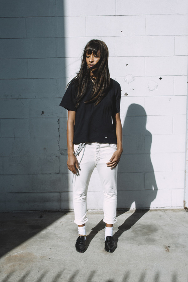 L'EQUIP NAVY LINEN BOX CREW L'EQUIP NAVY LINEN BOX CREW