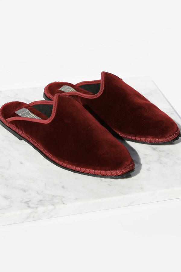 Fifi Venezia The Chic and Comfy Shoes Inspired by Traditional Venetian Slippers Fifi Venezia The Chic and Comfy Shoes Inspired by Traditional Venetian Slippers